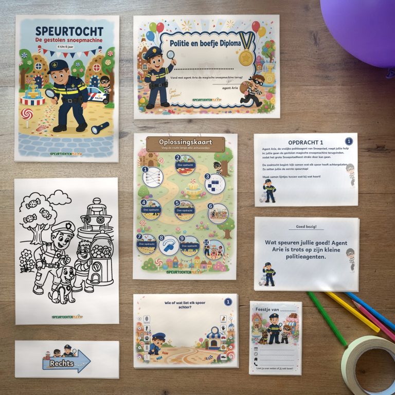 Alle onderdelen van de Politie en boefje Speurtocht op tafel: voorblad, diploma, oplossingskaart, kleurplaat, opdrachtkaarten, speluitleg, uitnodigingen en pijlen