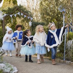 Kinderen op speurtocht tijdens een Winter Speurtocht kinderfeestje